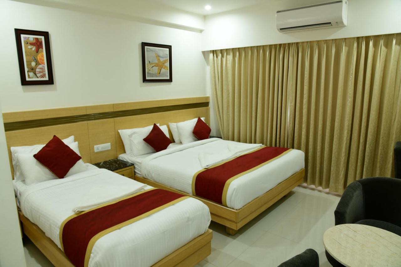 Hotel U.T.Elite Bangalore Eksteriør billede