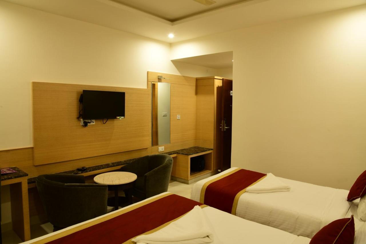 Hotel U.T.Elite Bangalore Eksteriør billede
