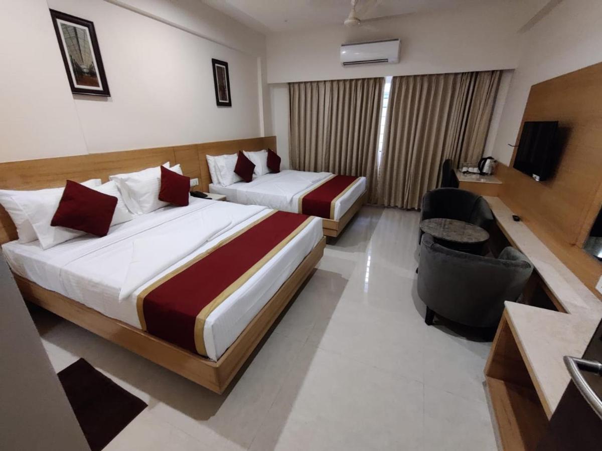 Hotel U.T.Elite Bangalore Eksteriør billede